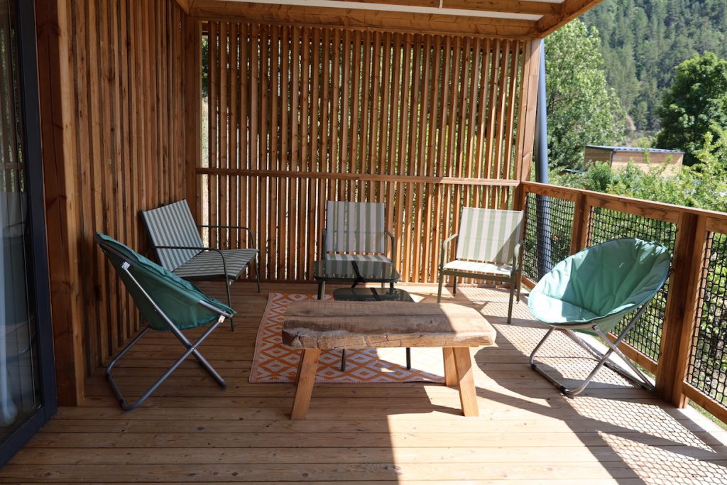 exterieur valterra Lodge Solaure mobilier terrasse 50M2 Chatillon en diois
