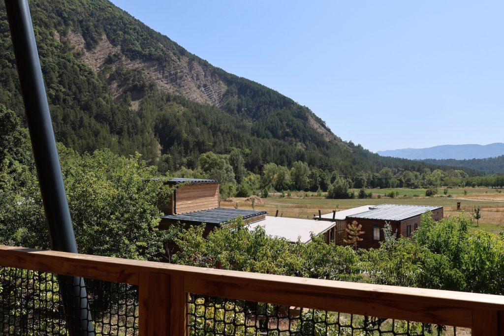 exterieur valterra Lodge Solaure vue panorama 50M2 Chatillon en diois