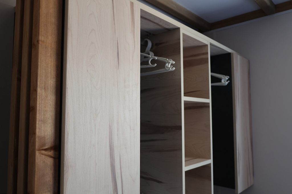 interieur valterra Lodge Solaure dressing chambre lit double 50M2 Chatillon en diois